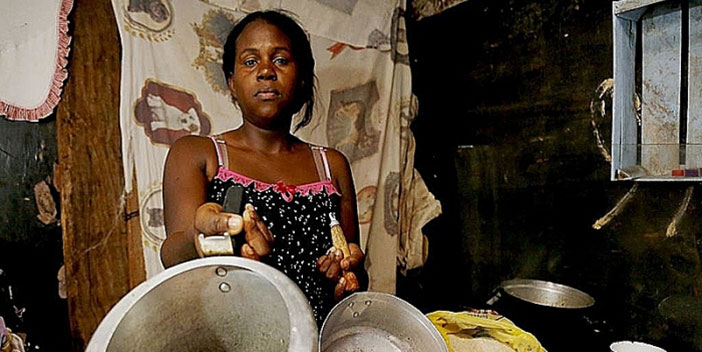 Inflação, emprego precário e salário baixo tiram comida da mesa dos trabalhadores